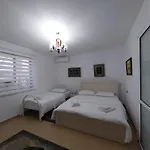 Dean Apartman